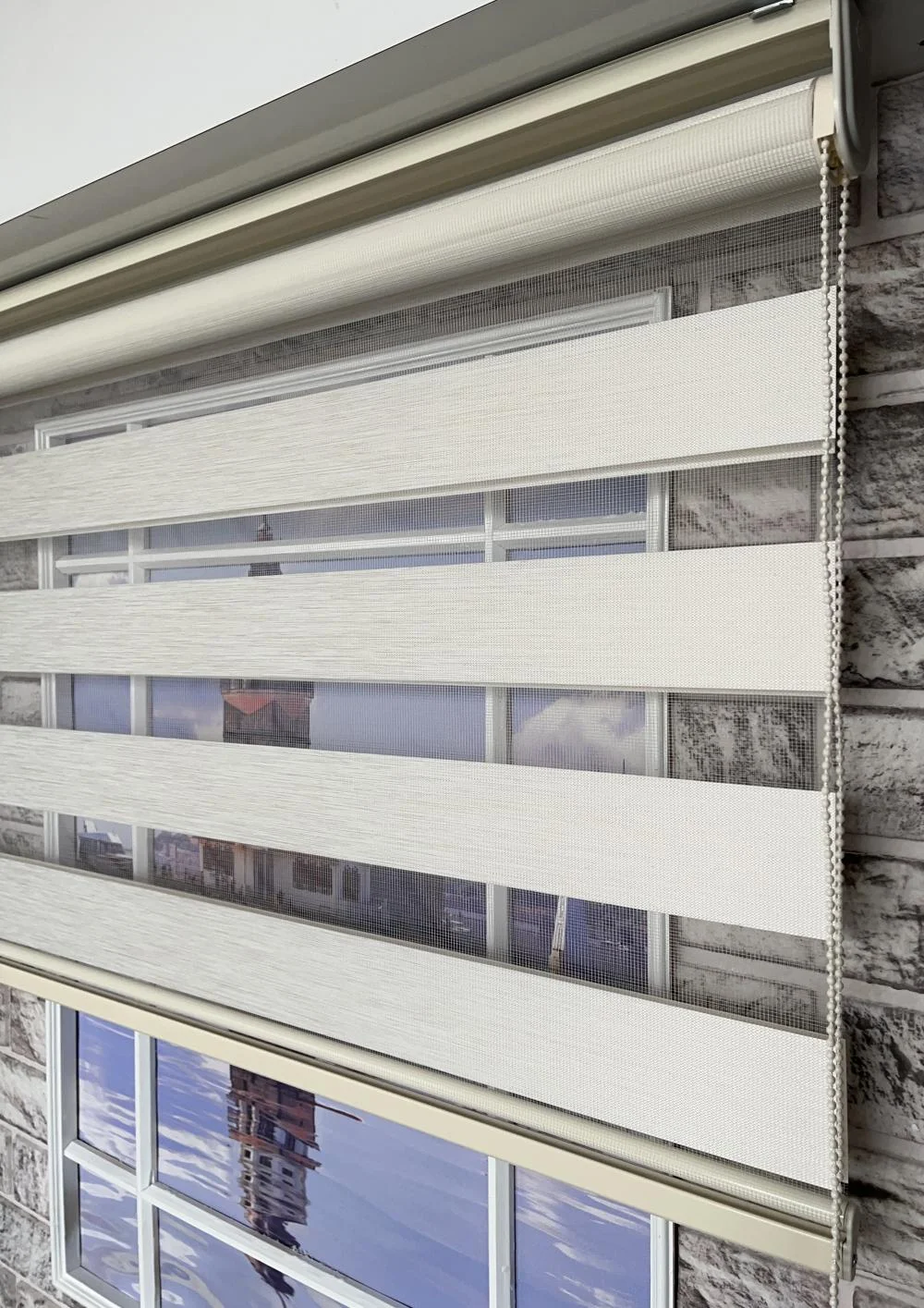 Açık Krem Zebra Perde